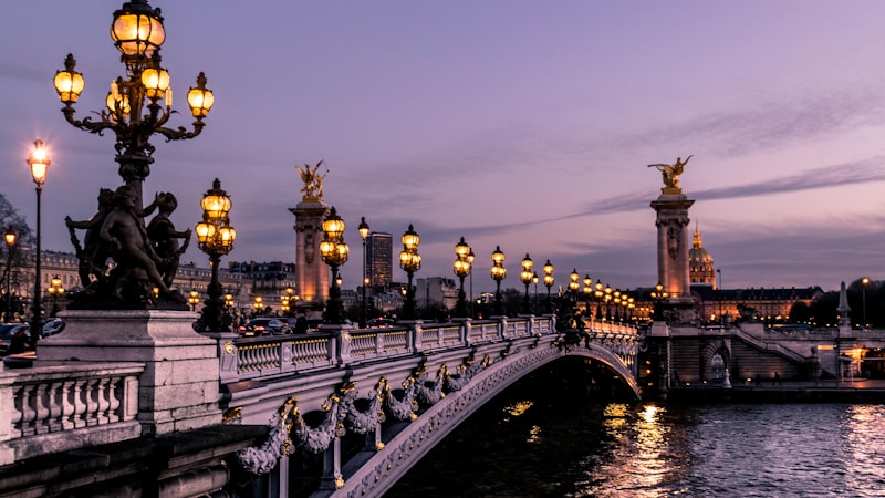 5 Currency Tips for First-Time Travelers to Europe